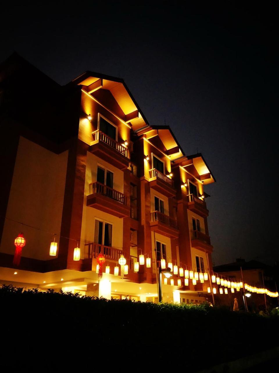 The Signature Hotel @ Thapae Csiangmaj Kültér fotó